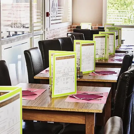 Hotel Logis Restaurant Bagatelle - 51530