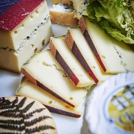 Hotel Logis Restaurant Bagatelle - 51530 Dizy