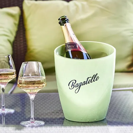 Logis Restaurant Bagatelle - 51530 Отель