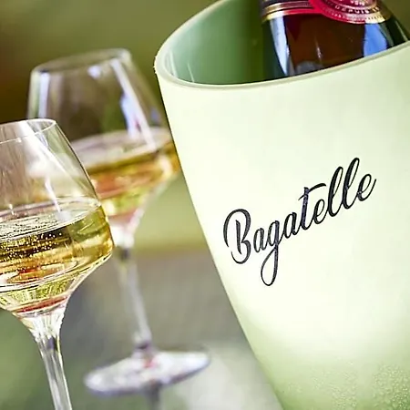 Hotel Logis Restaurant Bagatelle - 51530 Dizy