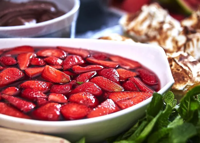 Hotel Logis Restaurant Bagatelle - 51530